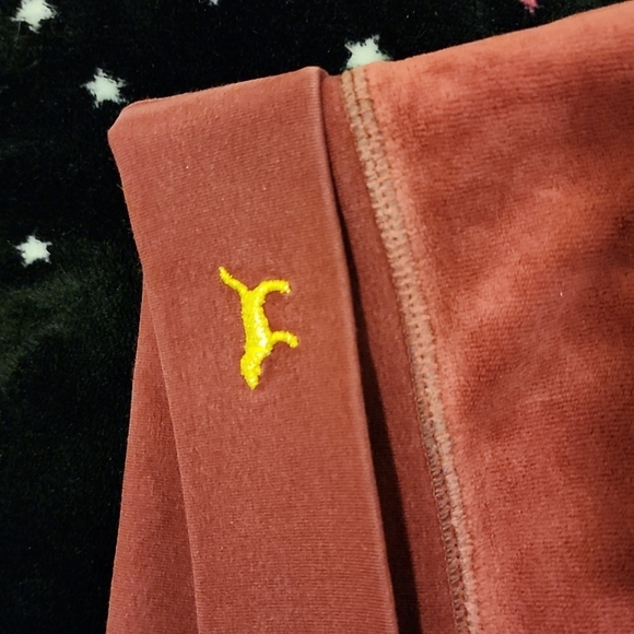 VICTORIAS SECRET'S PINK MEDIUM PHI BETA PINK PRESTIGIOUS & PRIVILEGED SWEATPANTS - Picture 4 of 17